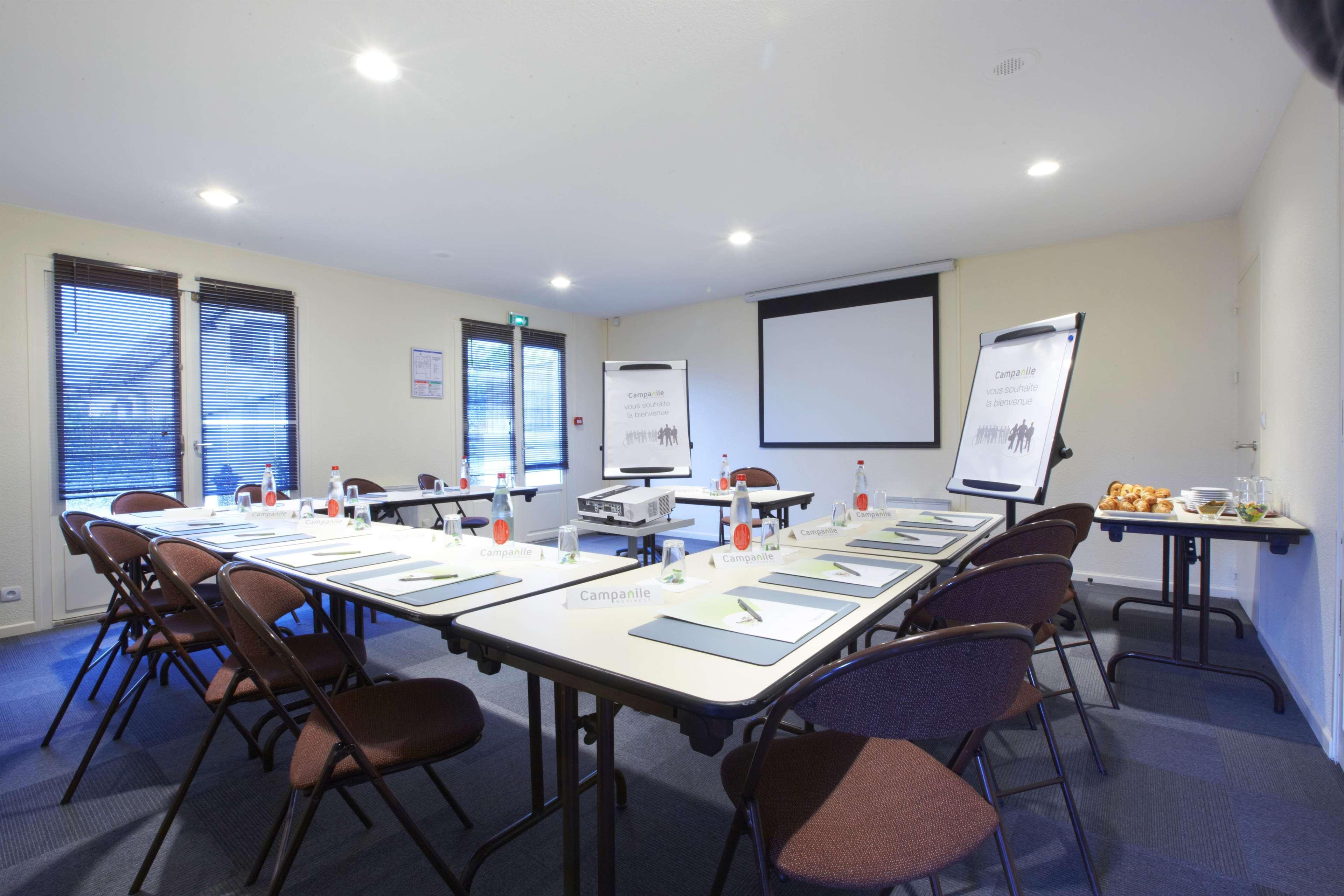Campanile Nature - Dreux Business foto